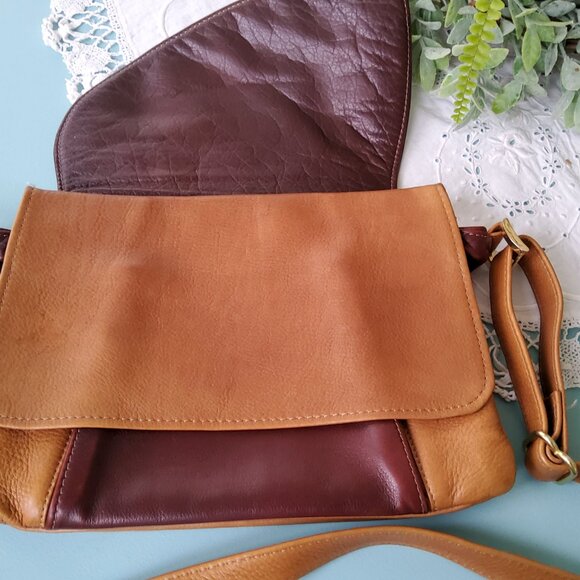 Soft Leather Elie Crossbody Handbag Hand Made In USA - Picture 4 of 13